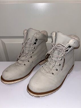 Time And Tru Boots Womens 10 Lace Up Lugsole Winter Snow Bootie Grey Faux Leathe